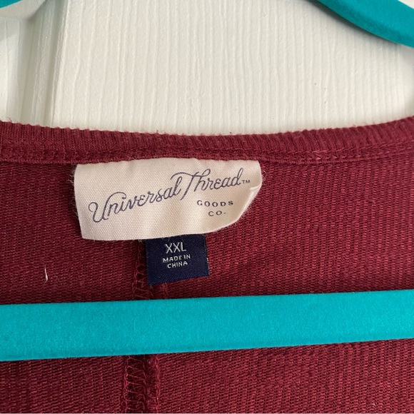 ✨ Universal Thread Red XXL Long Sleeve Waffle Shirt - Picture 2 of 3